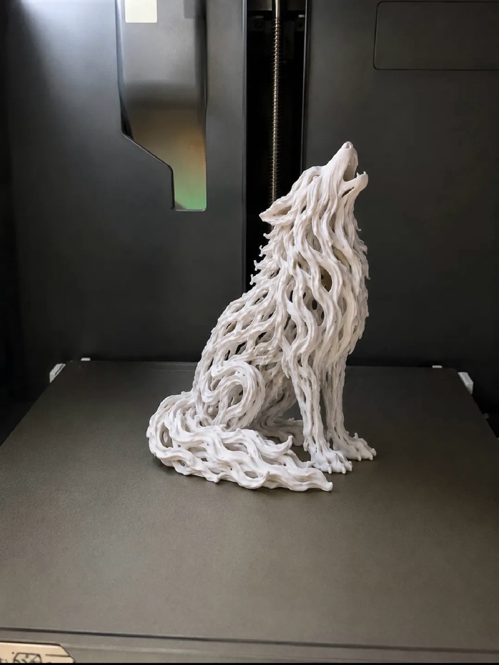 White Artistic Howling Wolf Sculpture - Home Accents